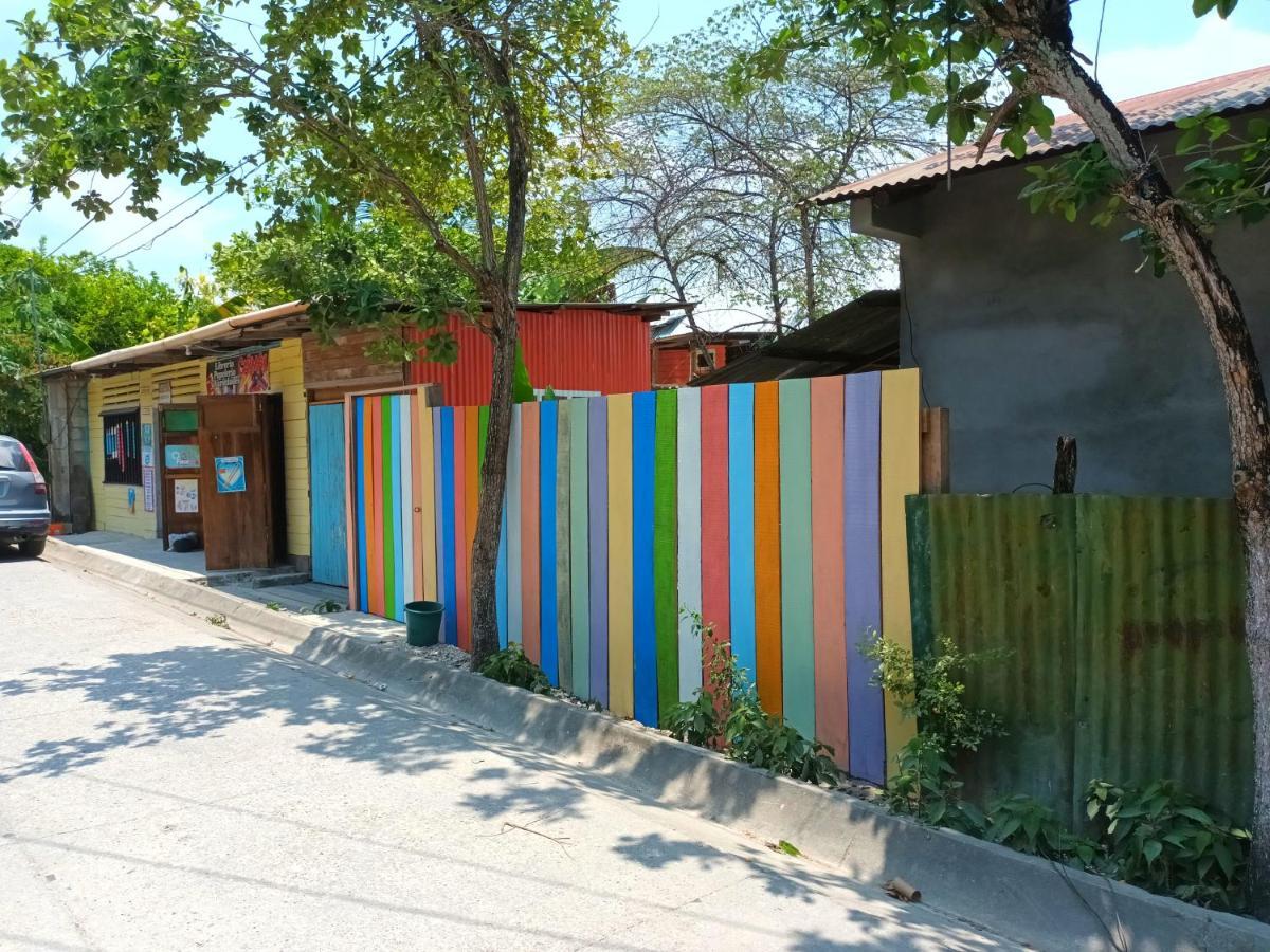 Posada Don Julio Флорес Экстерьер фото